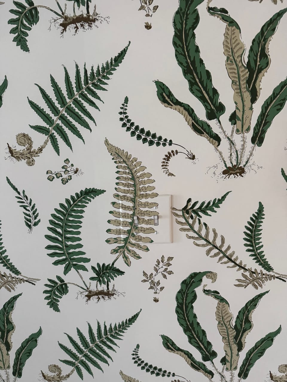 Close view of the hand-screened fern pattern