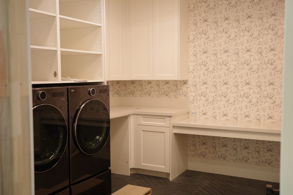 Floral paper in a laundry room