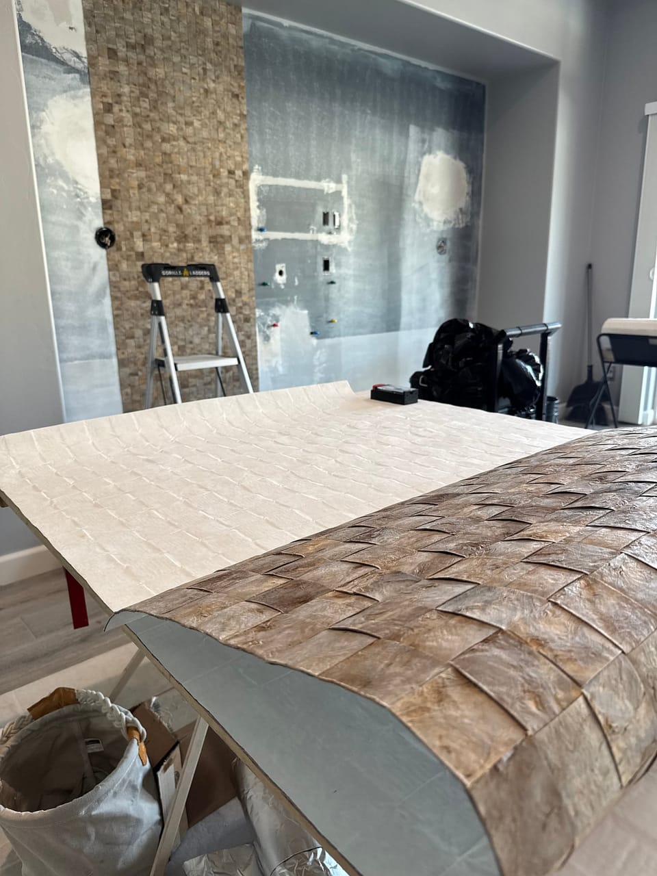 Laying out the woven wood material
