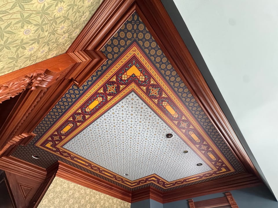 Mitered border on the ceiling