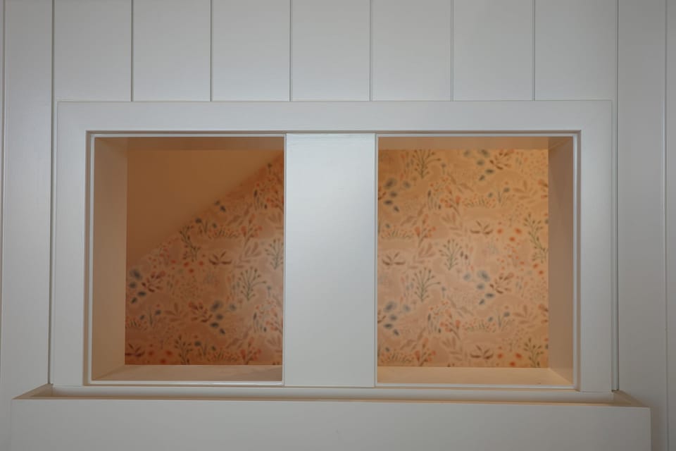 Playhouse windows